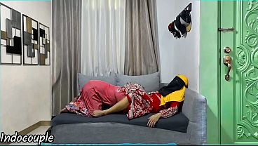 Ngentot Istri-istri Berhijab Lesbian Saling Jilat Memek Krem Sampai Meraung-raung Kesakitan Enak